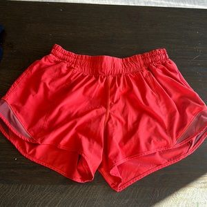 Lululemon hotty hot short
